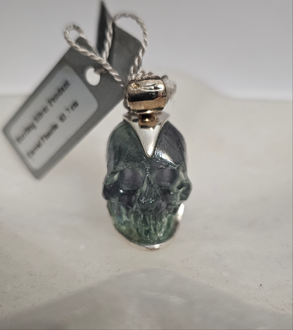 Flourite Starborn carved skull pendant