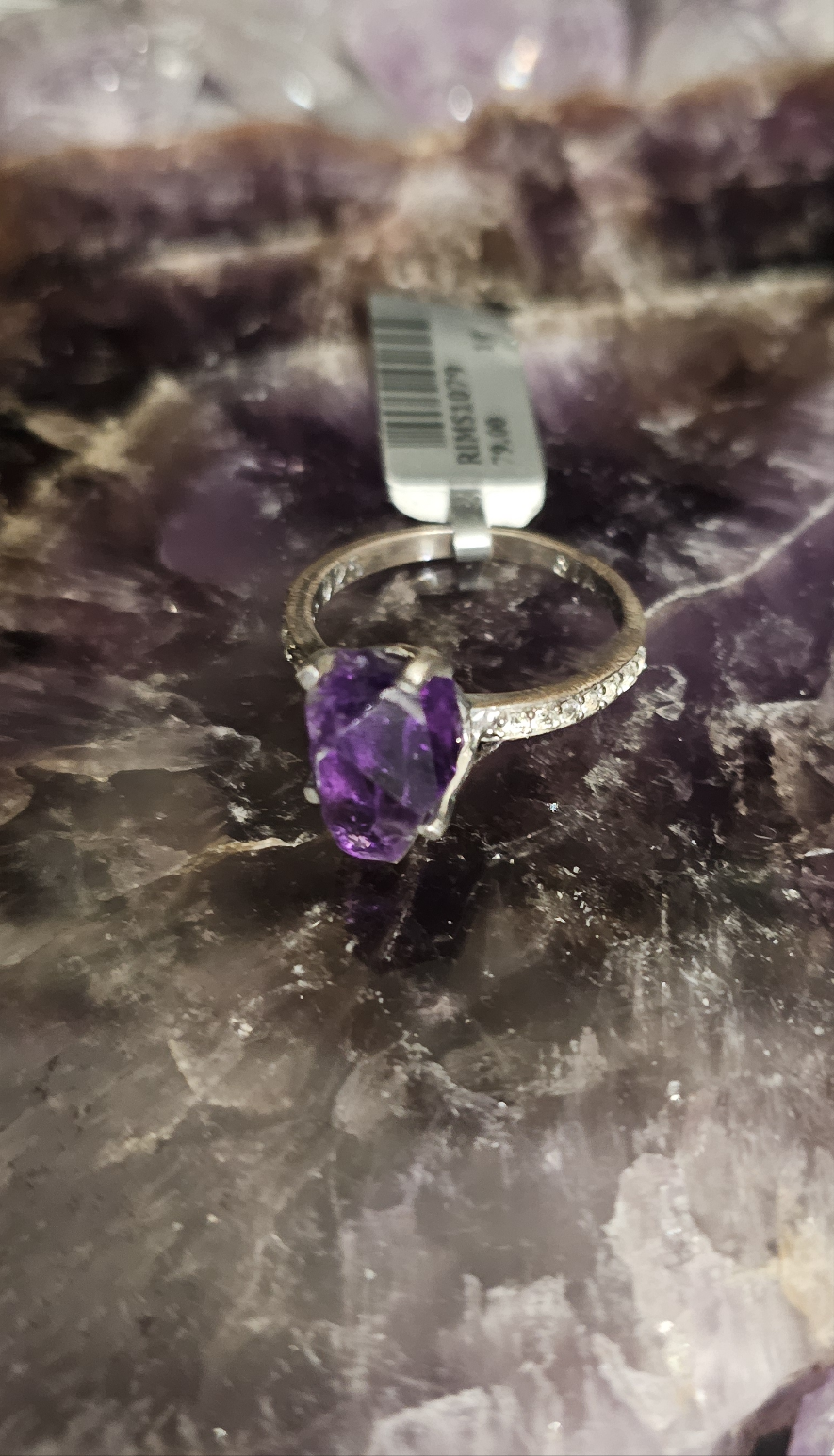 Amethyst rough with white topaz ring size 10