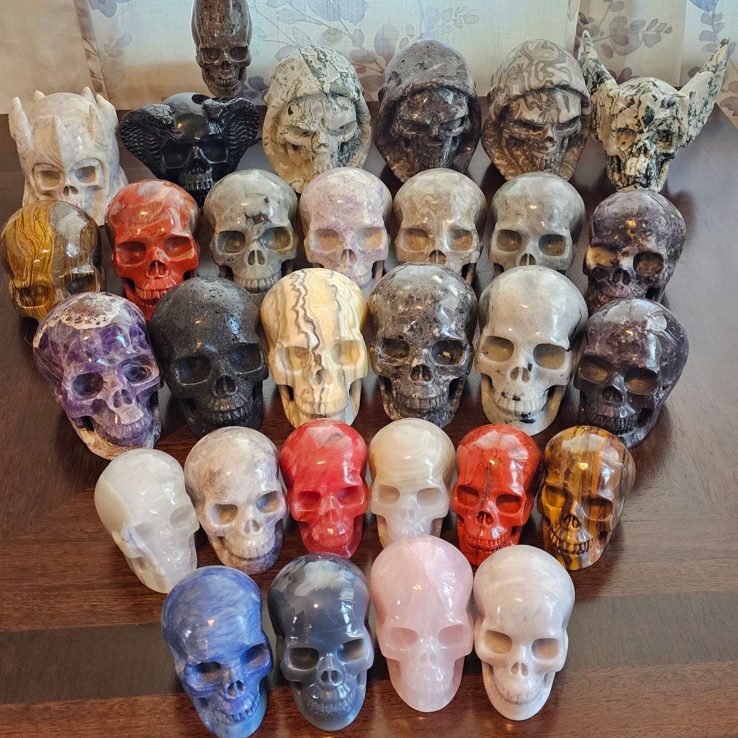 Skullis Skulls & Starborn Carvings & Inlays