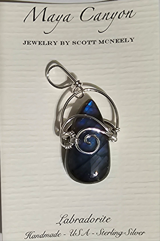 Labradorite pendant